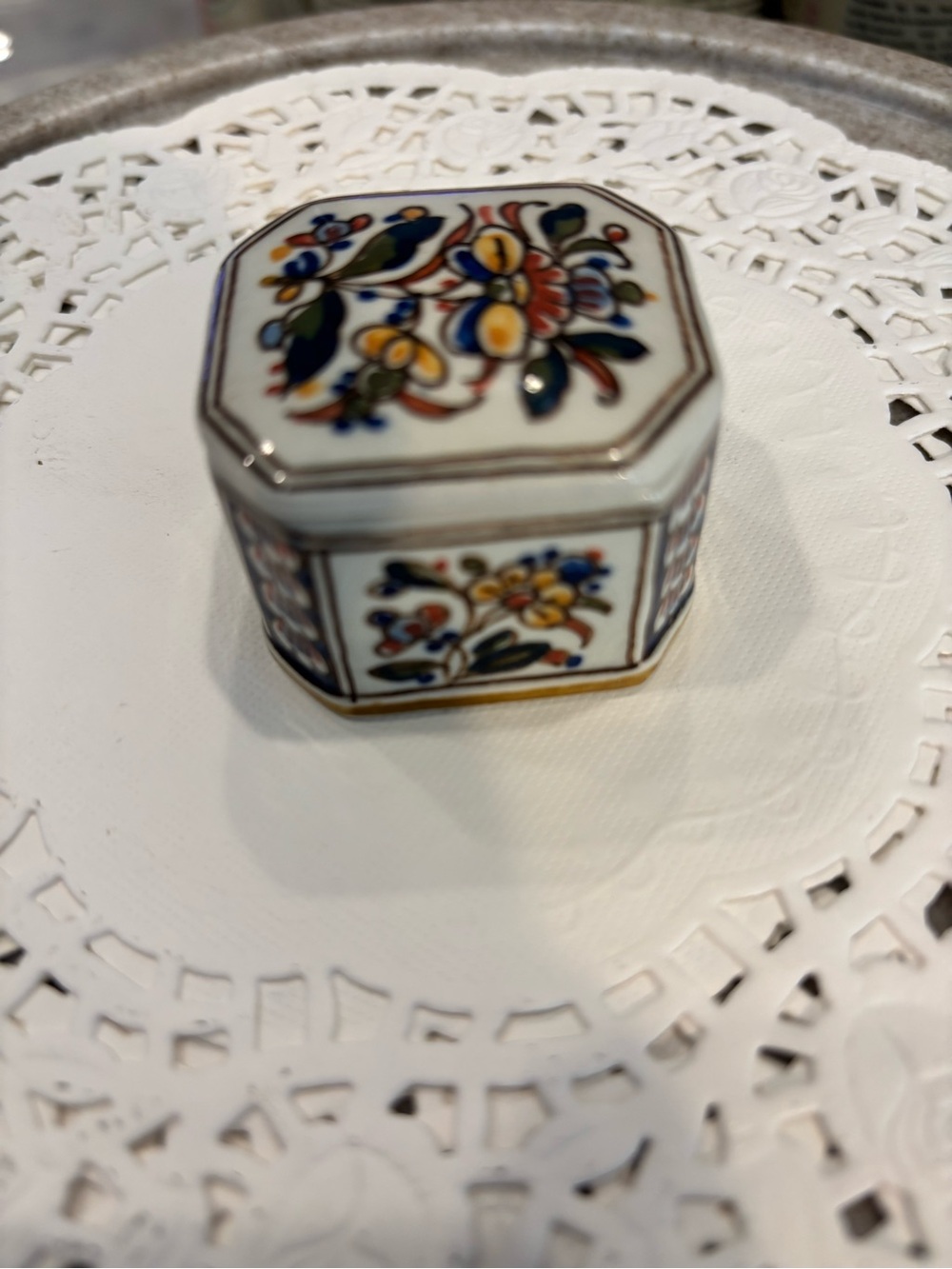 Vintage Delft Porcelain Floral mini trinket box